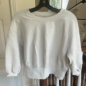 Lululemon cropped sweatshirt. Sz 4
